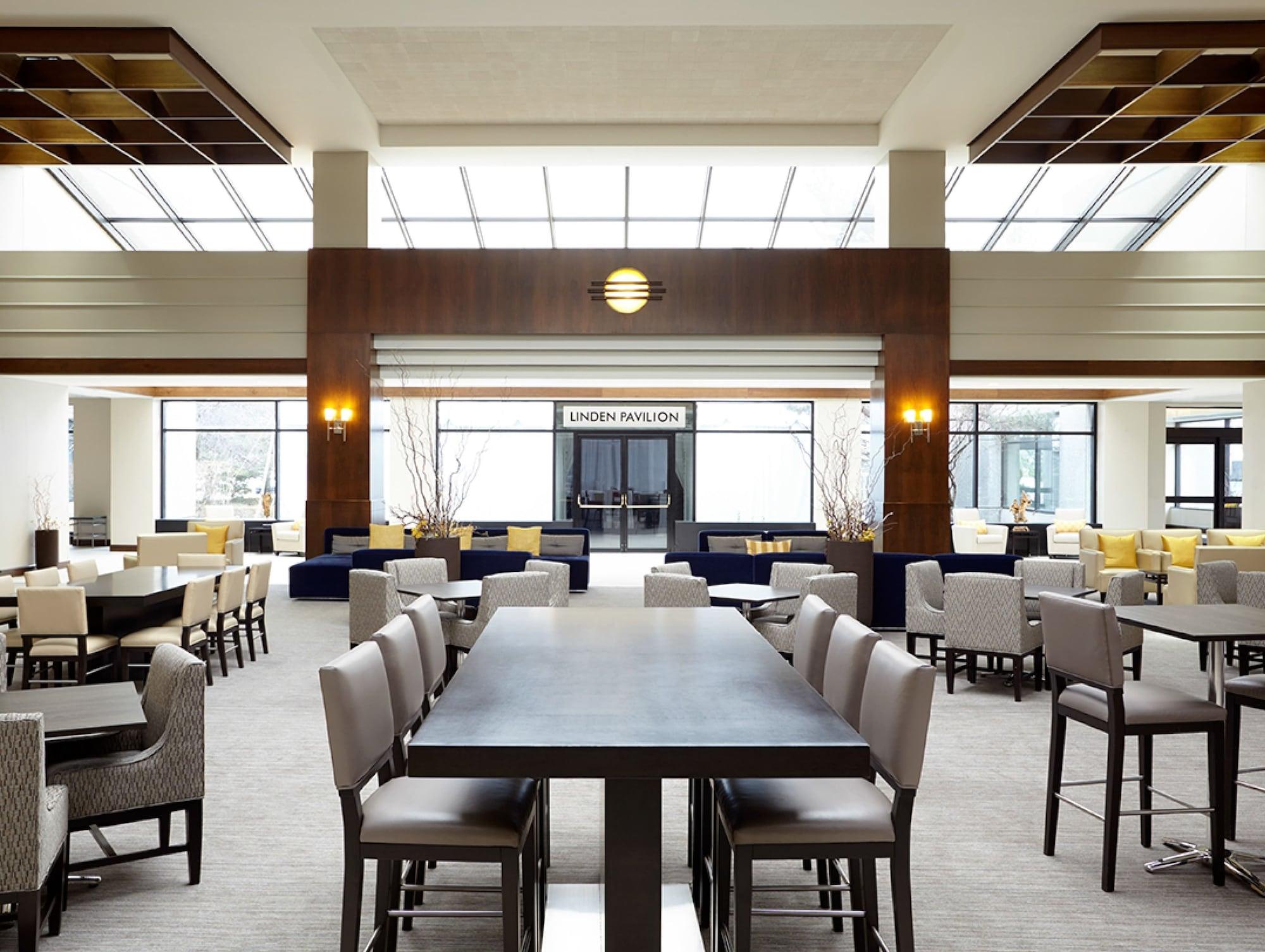Hyatt Regency Lisle Near Naperville Exterior photo